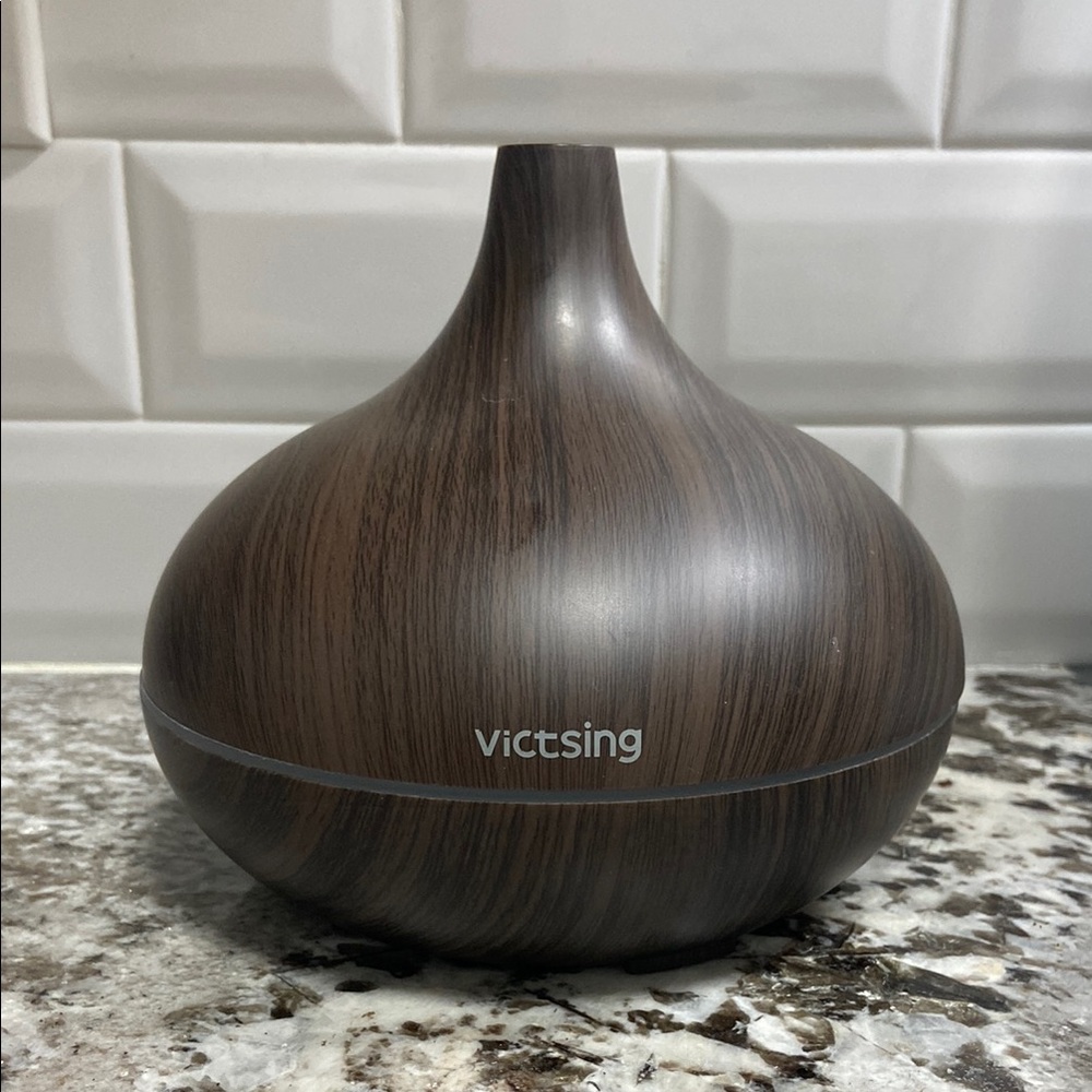 Victsing Dark Wood Grain Essential Oil Diffuser